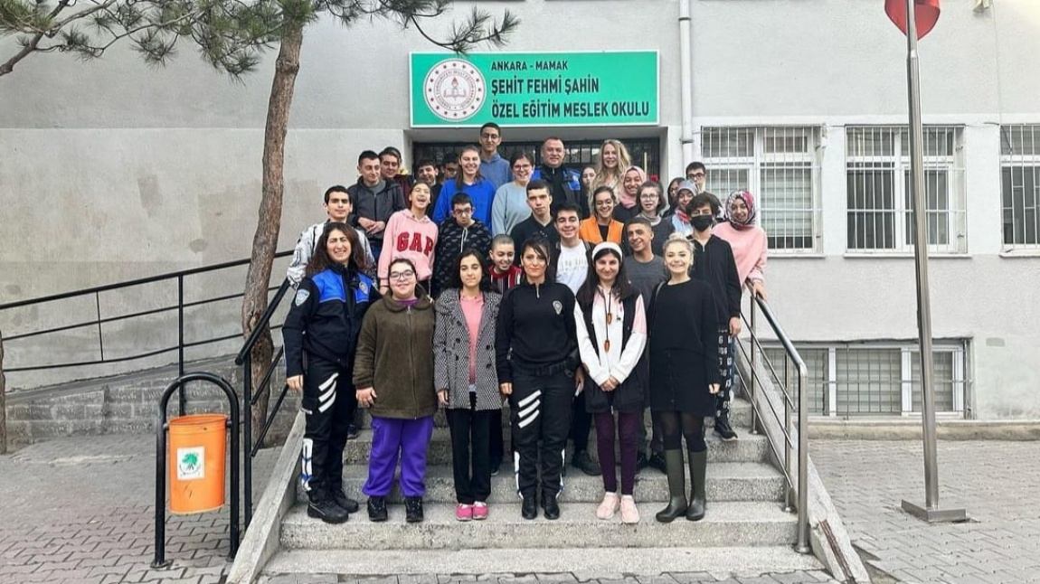 Ankara Emniyet i Destek Şube Müdürlüğü Okulumuzu Ziyaret ettiler.